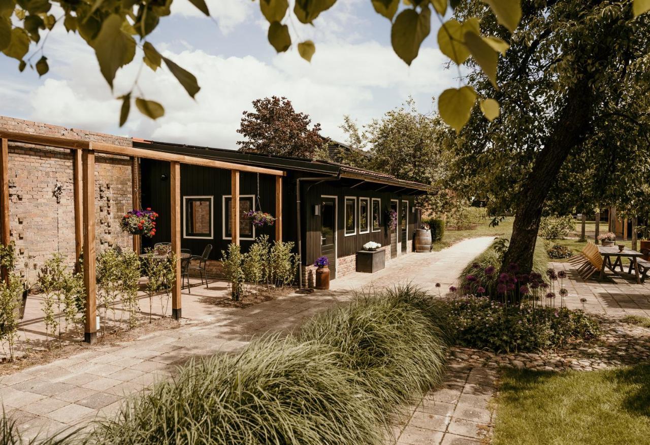 Villa In De Tuin In Gees Exterior foto